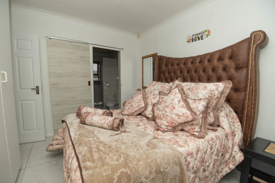 4 Bedroom Property for Sale in Humewood Extension Eastern Cape